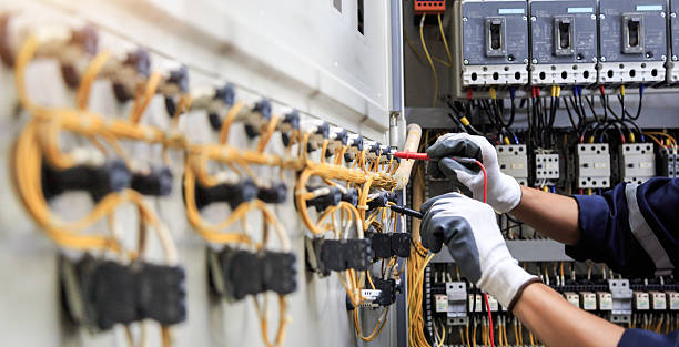 Professional Electrician technician working in Stillman Valley, IL